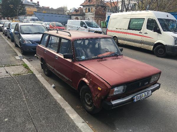 Lada 2104 - Bucuresti